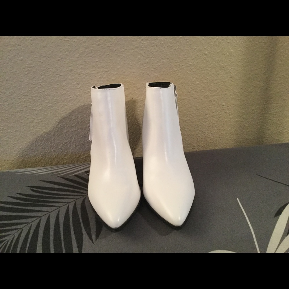 Booties - Picture 6 of 7